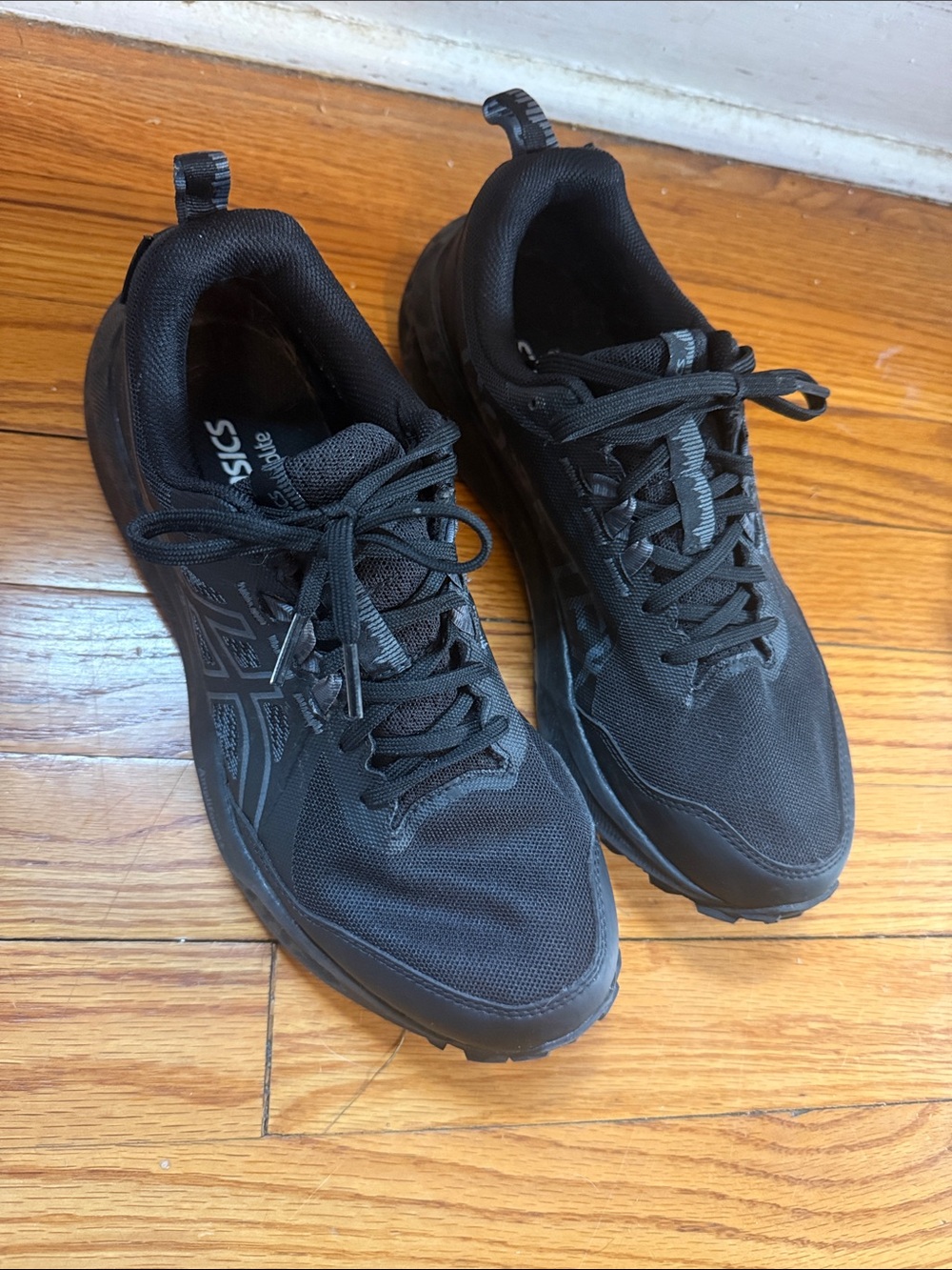 ASICS Ortholite Gel Venture Gore-Tex Women’s All-Black Athletic Running Sneakers
